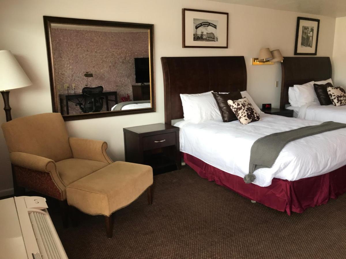 Country West Motel Of 罗克斯普林斯 外观 照片